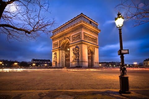 Private transfer: CDG ⇄ Reims or Épernay