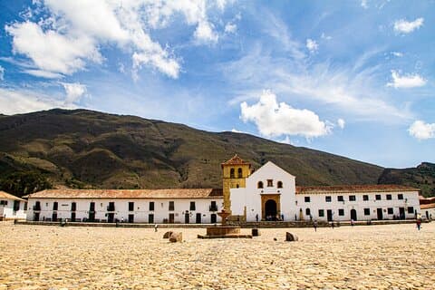 Viagem de dia inteiro particular para Villa de Leyva