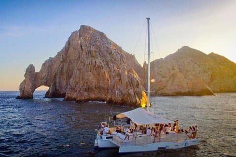 3 Stunden Schnorcheln und Katamaran in Cabo San Lucas