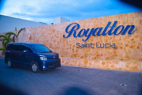 Transfert privé de l'aéroport de Sainte-Lucie au Royalton Resort