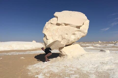 Viagem privada ao oásis de BaharIya Visite o deserto preto e branco do Cairo
