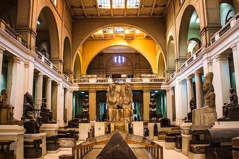 Excursão ao Museu Nacional e ao Museu Antigo Egípcio
