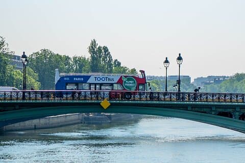 Paris Tootbus Must See Hop-on-Hop-off-Bustour mit Bootsfahrt auf der Seine