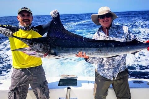 Charter privato di pesca d'altura di mezza giornata a Cabo San Lucas