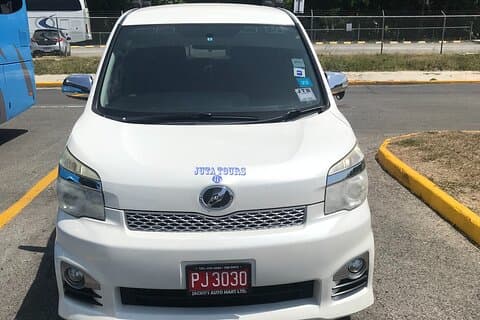 Privater Taxitransfer vom Flughafen Montego Bay zu Hotels in Negril