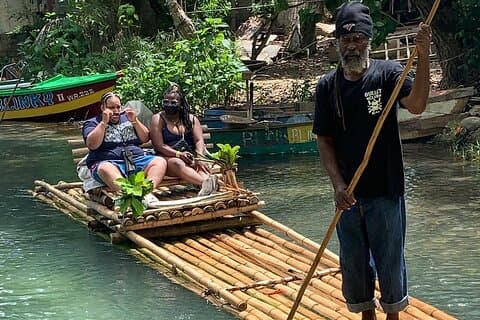 Bamboo River Rafting Experience fra Ocho Rios