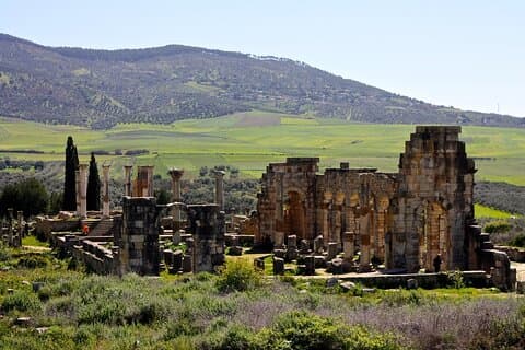 Tour met kleine groepen naar Volubilis en Meknes vanuit Fez