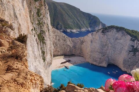 Land and Boat Trip – Shipwreck, White Beach, Blue Caves & Xigia