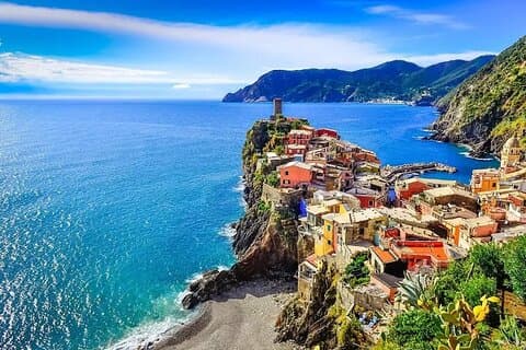 Colores de Liguria, Cinque Terre Excursión de traslado privado de día completo desde Milán