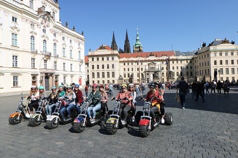 Fantastiske !!! Electric Trike Tour of Prag, live guide inkluderet