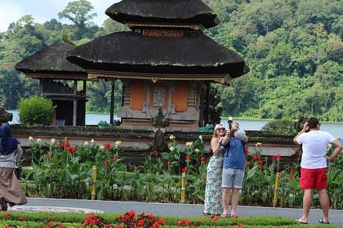 Private Tour to Water Temples, Waterfall and UNESCO Rice Terraces