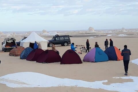 Avventura nel deserto bianco di 2 giorni da Cairo / Giza