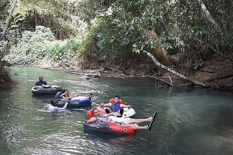 Kalksteinmassage und Tubing am White River und Einkaufen in Ochi