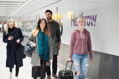 Ankunft am Flughafen London Luton Privater Transfer-Flughafen zu Docklands Unterkunft