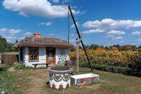 Desde Cracovia: transporte privado de Zalipie Village
