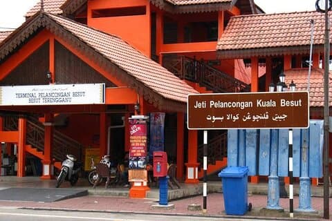 Trasferimento di sola andata dal molo di Kuala Besut (isola di Perhentian) a KL City