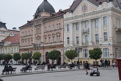 Excursão a pé privada Novi Sad com um guia profissional