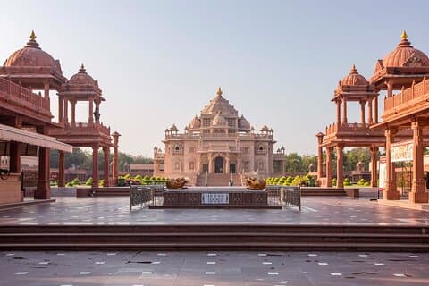 Tour privato di un'intera giornata ai templi di Ahmedabad
