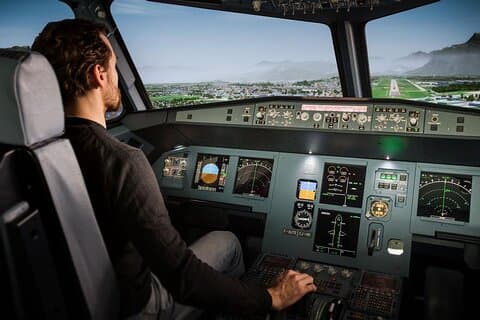 Pilotaggio privato di un simulatore di volo a Parigi