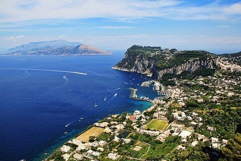 Tour en barco por la costa de Sorrento y Capri desde Sorrento