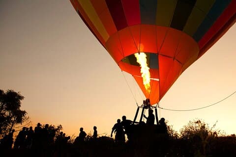 Profitez des vues standard en montgolfière de Dubaï depuis Dubaï
