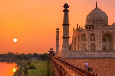 Excursão privada com tudo incluído ao nascer do sol do Taj Mahal com visita ao Forte de Agra