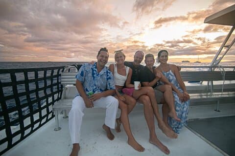 Waikiki : Croisière au coucher du soleil BYOB