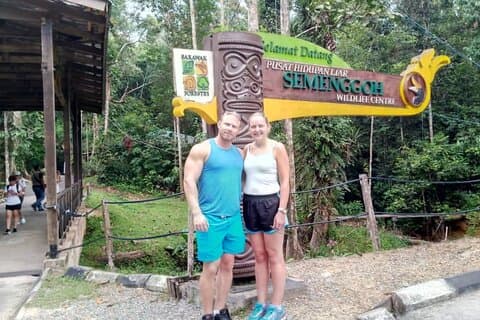 Semenggoh & Krokodillenboerderij van Annah Rais & Jong