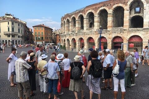 Verona onthuld : authentieke wandeltocht & verborgen geheimen