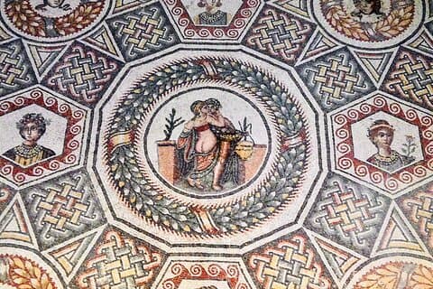 ROMAN VILLA (UNESCO) in PIAZZA ARMERINA Private Tour with Guide