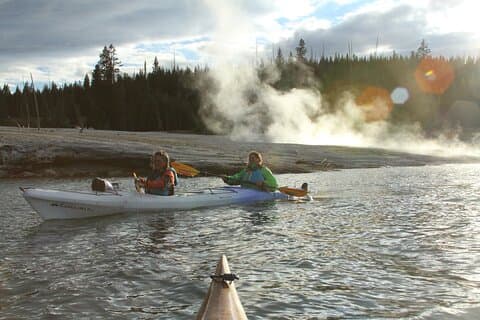 Yellowstone Lake & Hot Springs / 3 Hour Morning or Twilight Tour