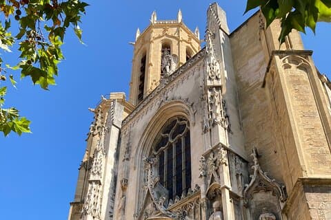 Visita histórica/caça ao tesouro de Aix en Provence