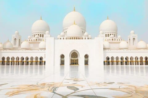 Warner Bros Magic con Abu Dhabi City Sights da Abu Dhabi