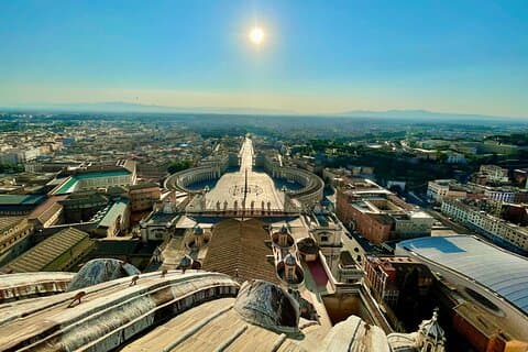 Visite de groupe de la basilique Saint-Pierre avec dôme et crypte