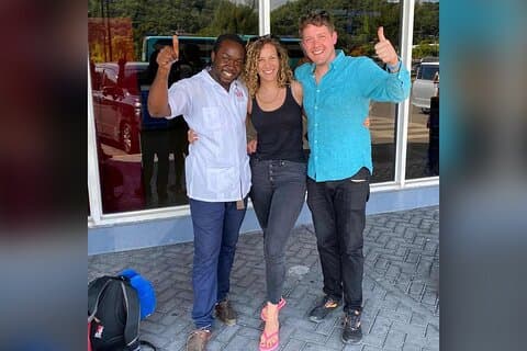 Trasferimento di andata e ritorno dall'aeroporto agli hotel di Montego Bay