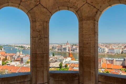 Live virtuele wandeltocht in de wijk Buda Castle