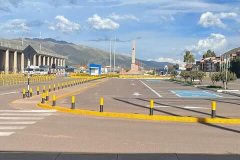Transfer Cusco Airport to Hotel in Cusco (Round trip)