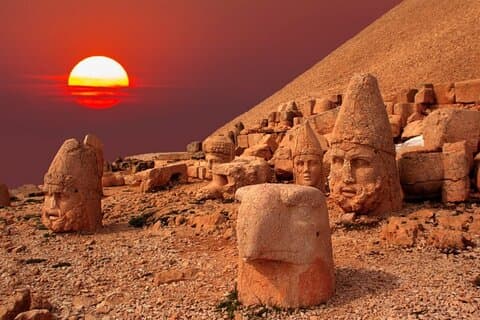 2-dagars 1 natt Mount Nemrut-tur från Istanbul med flyg