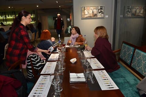 Wine tasting experience with Winery & Vineyard tour
