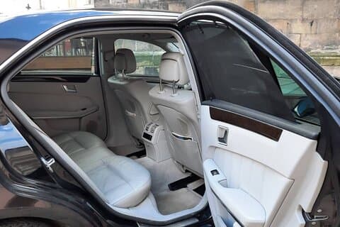 Your Private Limousine Transfer from Regensburg to Prague