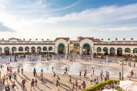 Serravalle Outlet Shopping Mall Shuttle buss - Returbillett