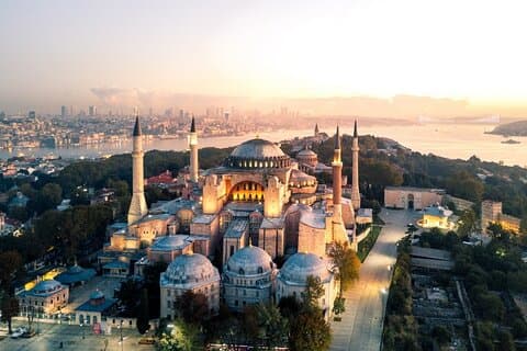 Tour guidato privato di un'intera giornata a Istanbul con pranzo e auto privata