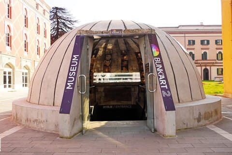 Tirana city tour with pick up, by car and walking tour