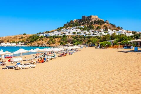 Lindos in barca con pick-up dall'hotel