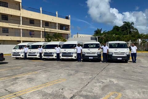 “Round-Trip Private Transfer: Punta Cana Airport ↔ Uvero Alto ”
