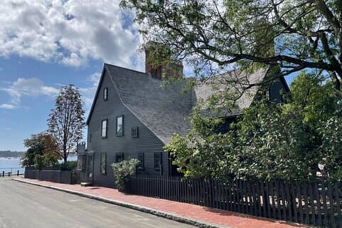 Self Guided Audio Tour 'Hawthorne's Haunts' Haunted Walking Tour Salem