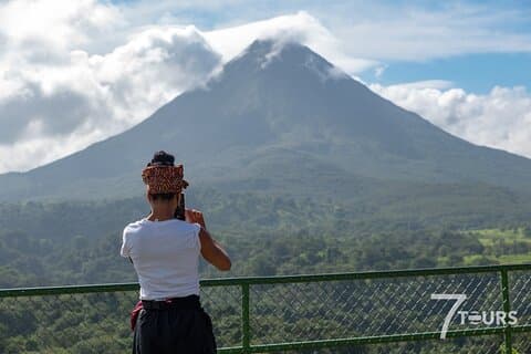 Highlights di Arenal (arenal 1 giorno) + Baldi Hot Springs & Dinner