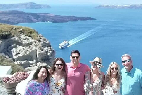Santorini Sightseeing Privat & Custom Made Tour
