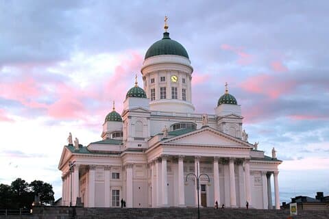Private tour to Helsinki from Tallinn +VIP car + sightseeing