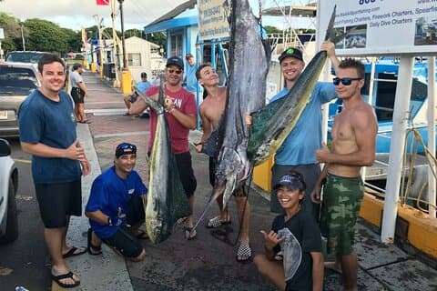 Deep Sea Shared Fishing Charter i Honolulu
